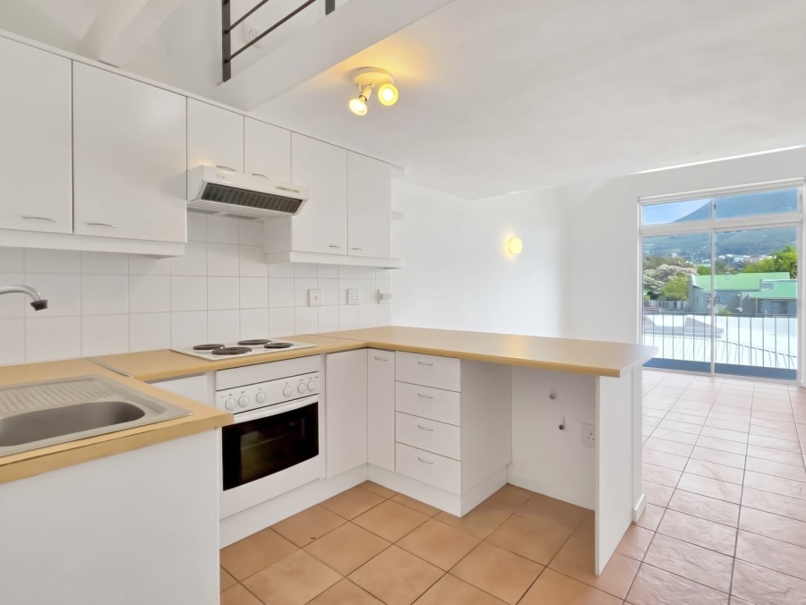 1 Bedroom Property for Sale in Oranjezicht Western Cape